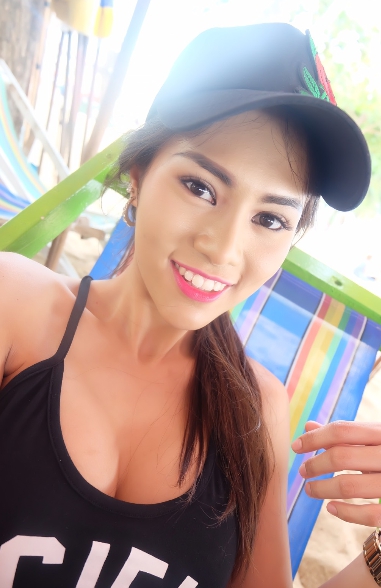 อกชิด สวยมาก